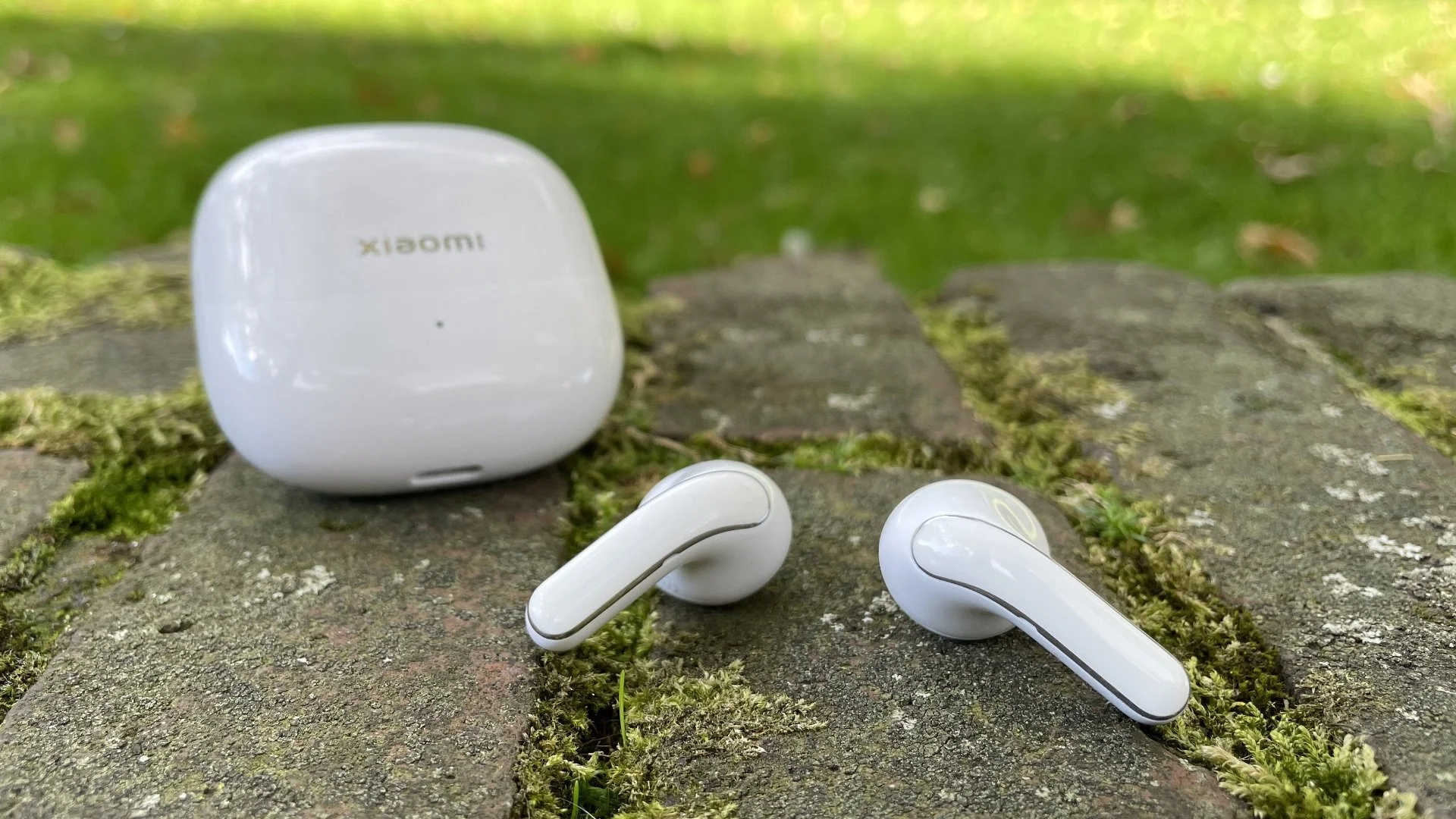 Xiaomi Buds 5 review: THE cheap AirPods 4 alternative?
